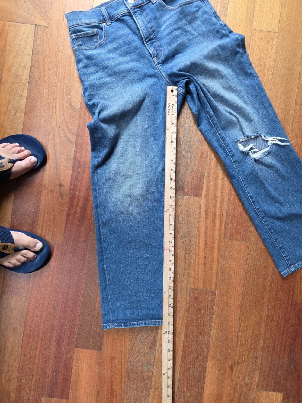 Express Modern Straight Super High Rise Ripped Jeans Size 6 Short - Picture 11 of 16